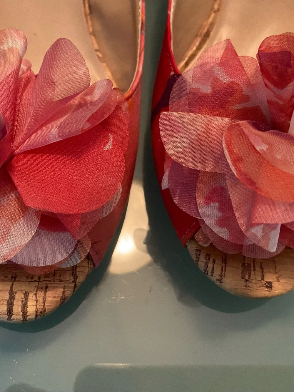 Unisa Pink Floral Peep-Toe wedges size 8.5
